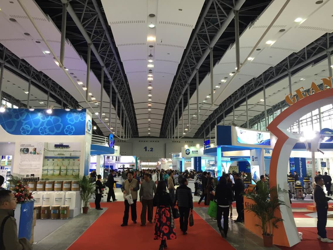 �������㣺�V���坍��Ʒչ�ڶ��ո�����